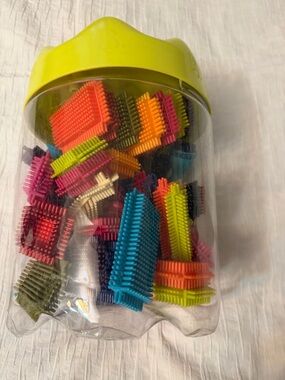 Interlocking Bristle Building Blocks Lot Kids Sensory Toy Storage Case